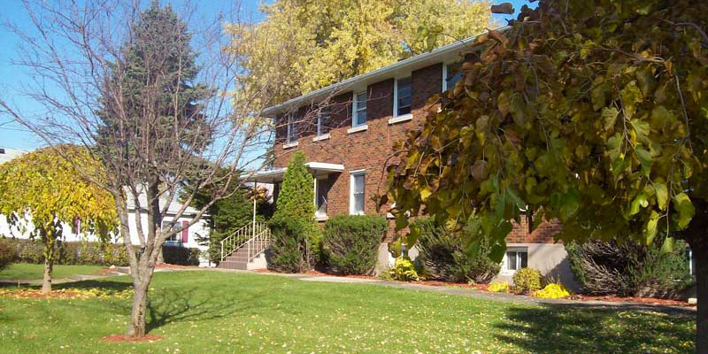 Beatrice Manor
